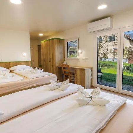 Pensión Mobile House Vegov Hram Dol pri Ljubljani